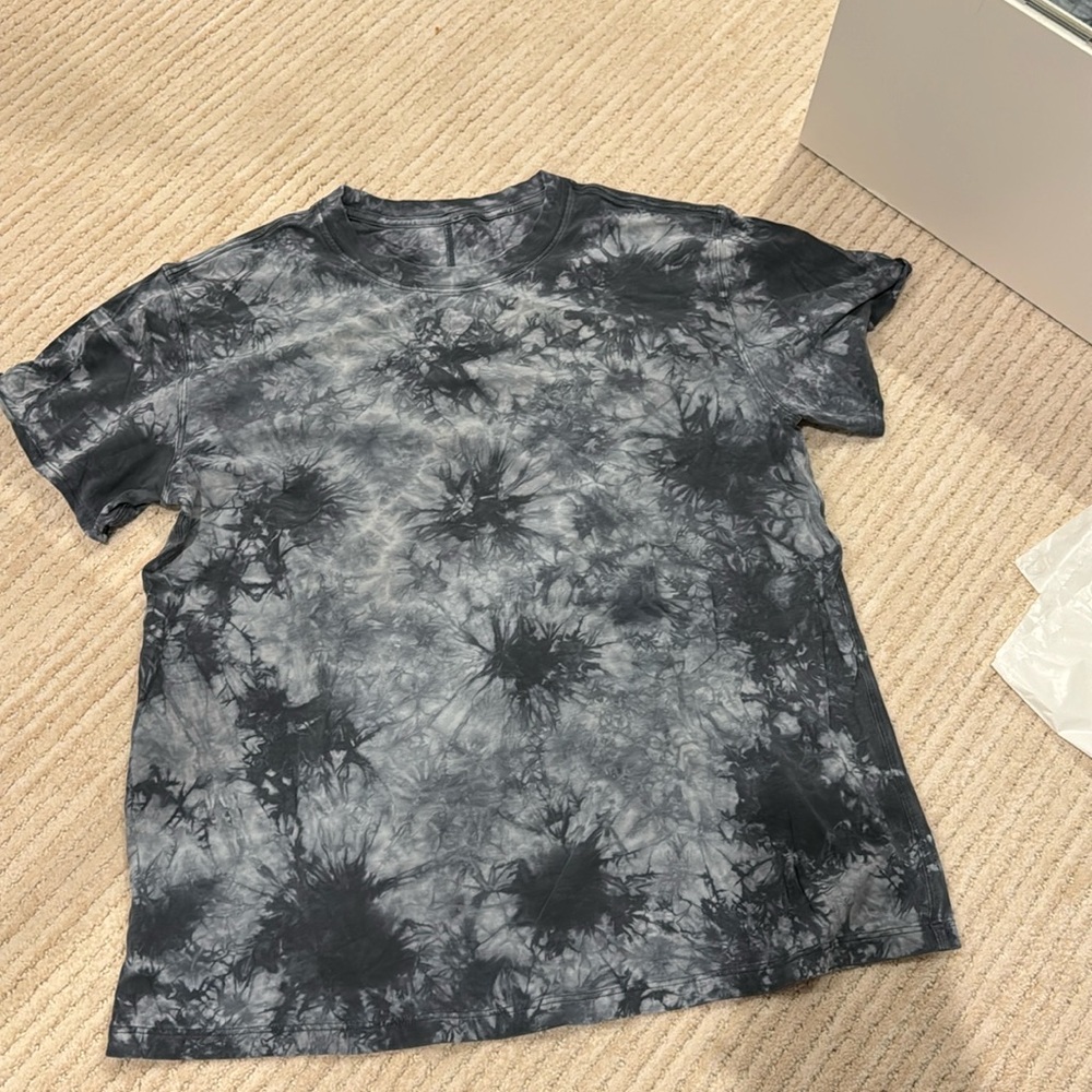 Lululemon tie dye tshirt